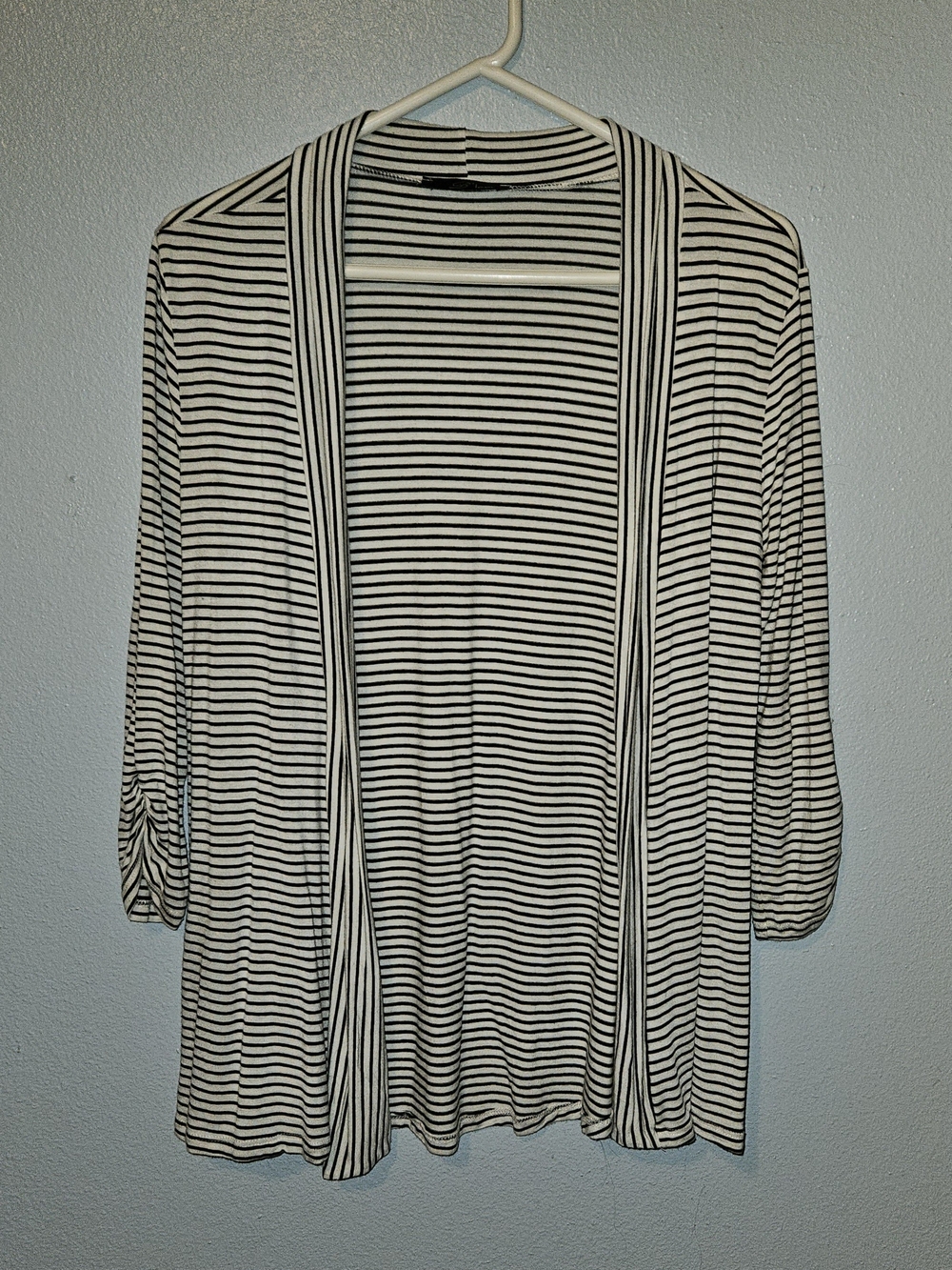 B'leev Striped Open-Front Women's Cardigan in Black and White
